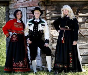 Øst Telemark herre dame beltestakk bunad