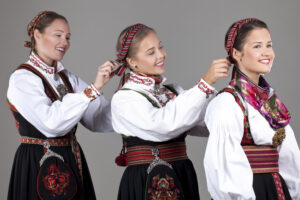 Vest og Øst-Telemarksbunad, beltestakk